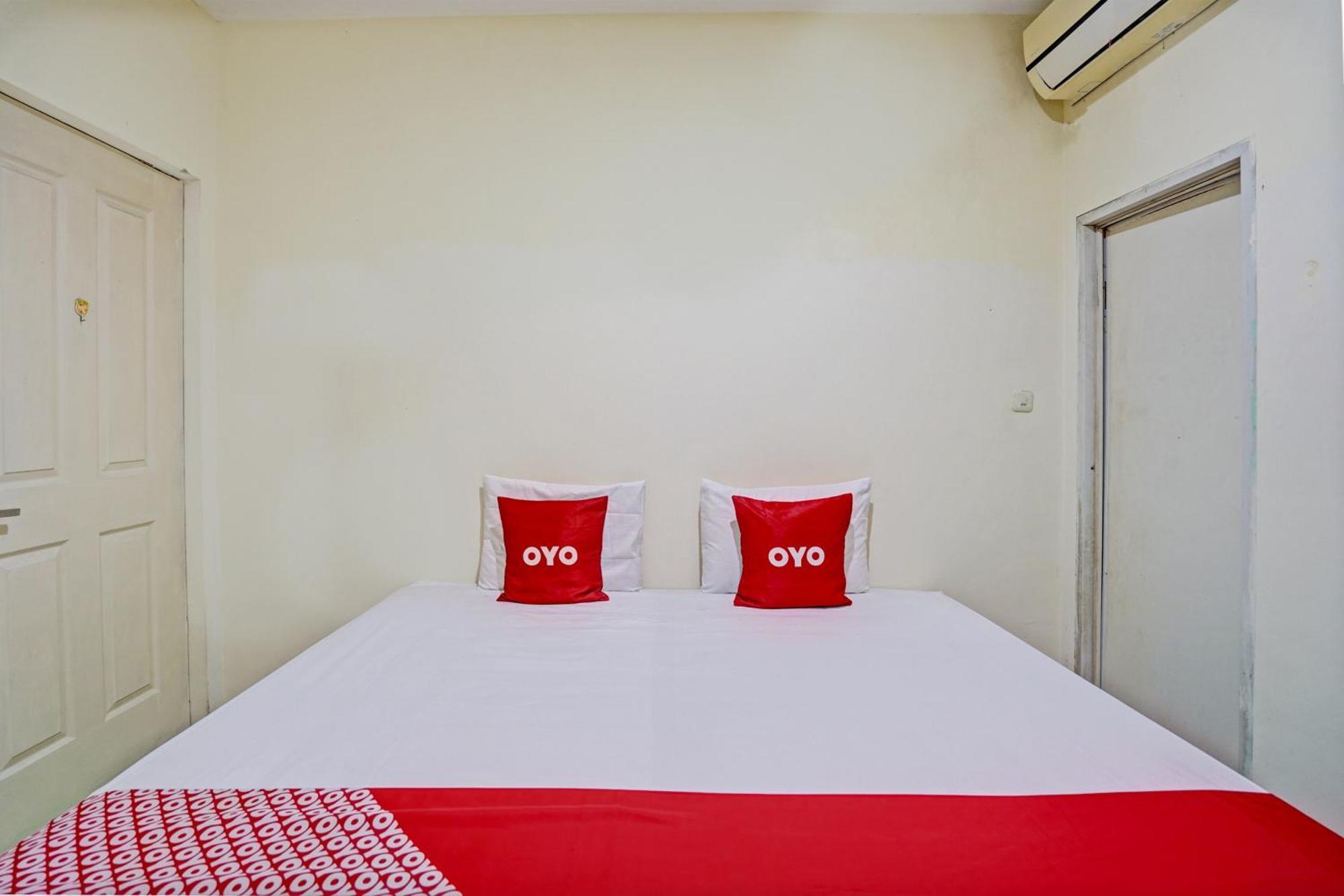 Oyo 93112 Garden Homestay 3 Merlion Surabaya Esterno foto