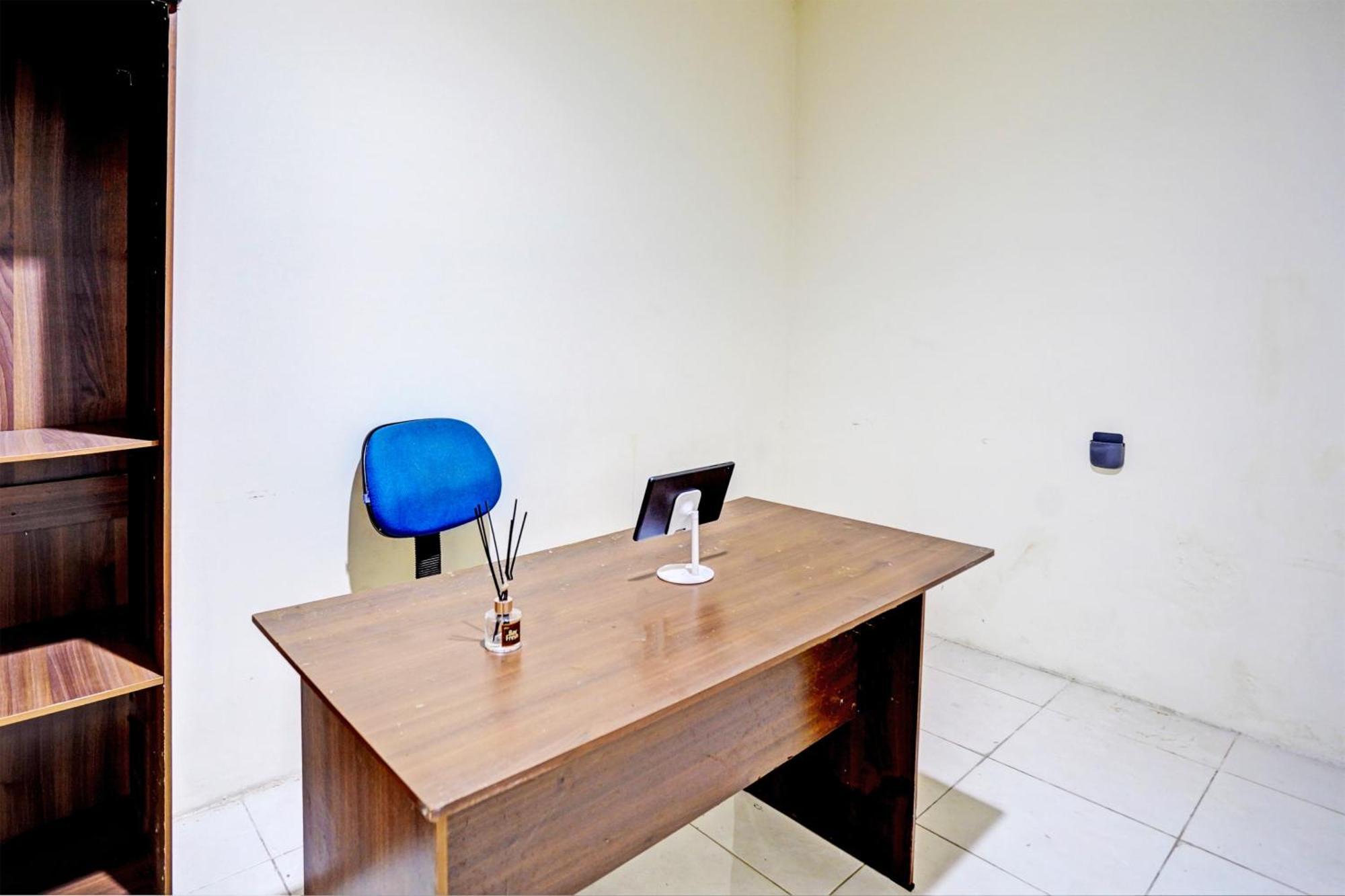 Oyo 93112 Garden Homestay 3 Merlion Surabaya Esterno foto