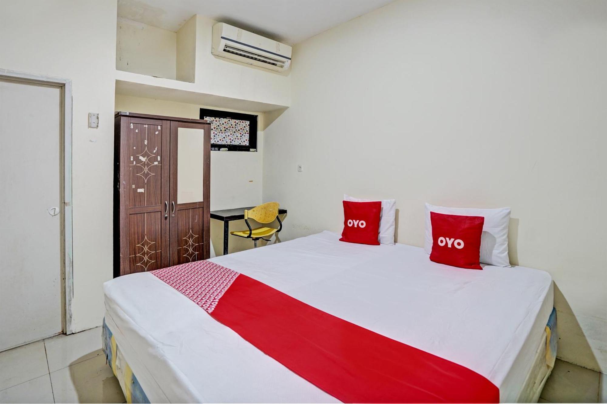 Oyo 93112 Garden Homestay 3 Merlion Surabaya Esterno foto
