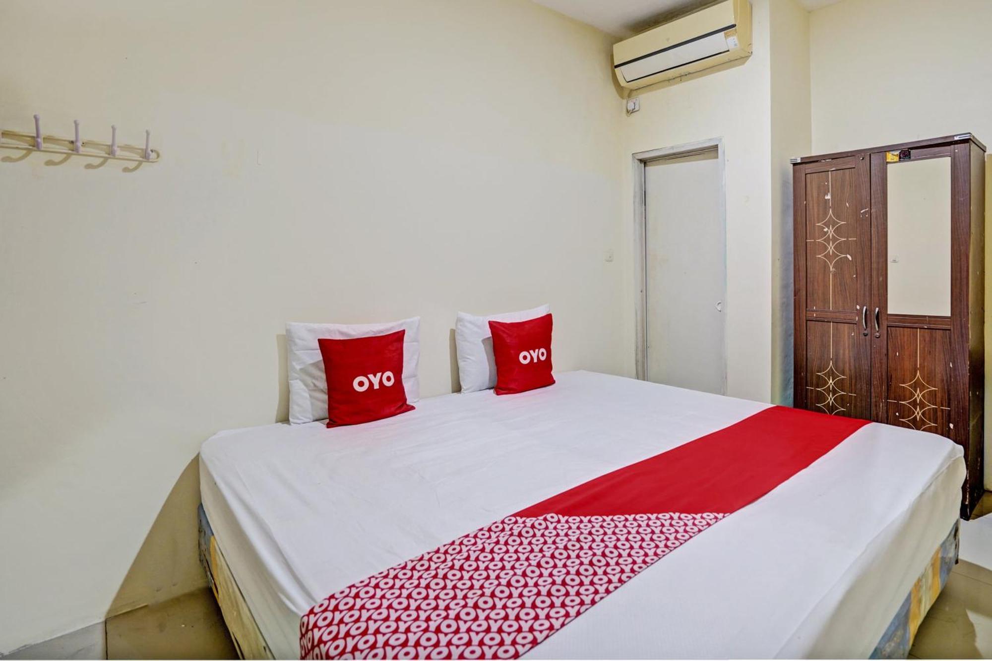 Oyo 93112 Garden Homestay 3 Merlion Surabaya Esterno foto